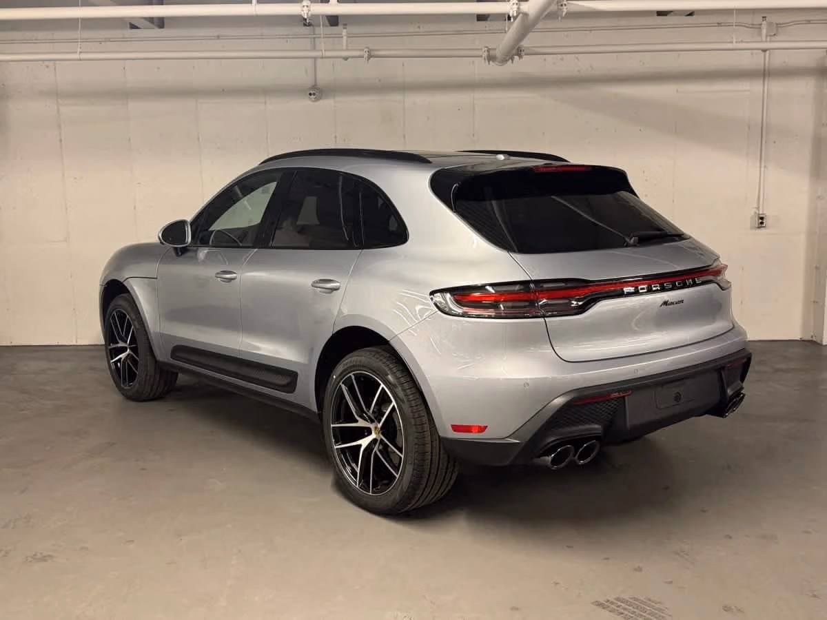 2026 Porsche Macan T - Photo 20
