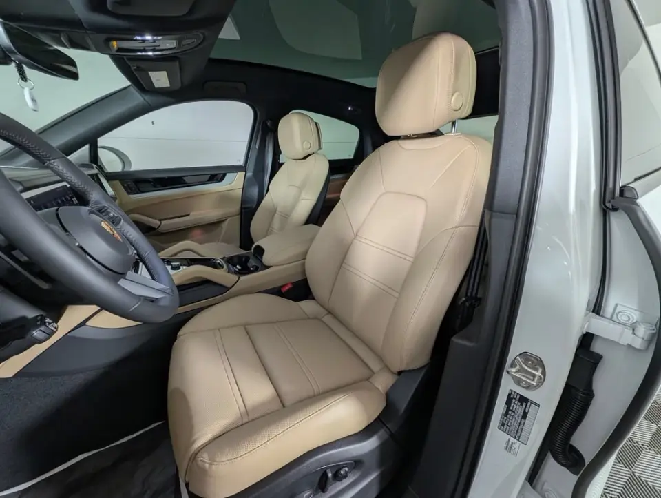 2026 Porsche Cayenne Coup Base - Photo 39