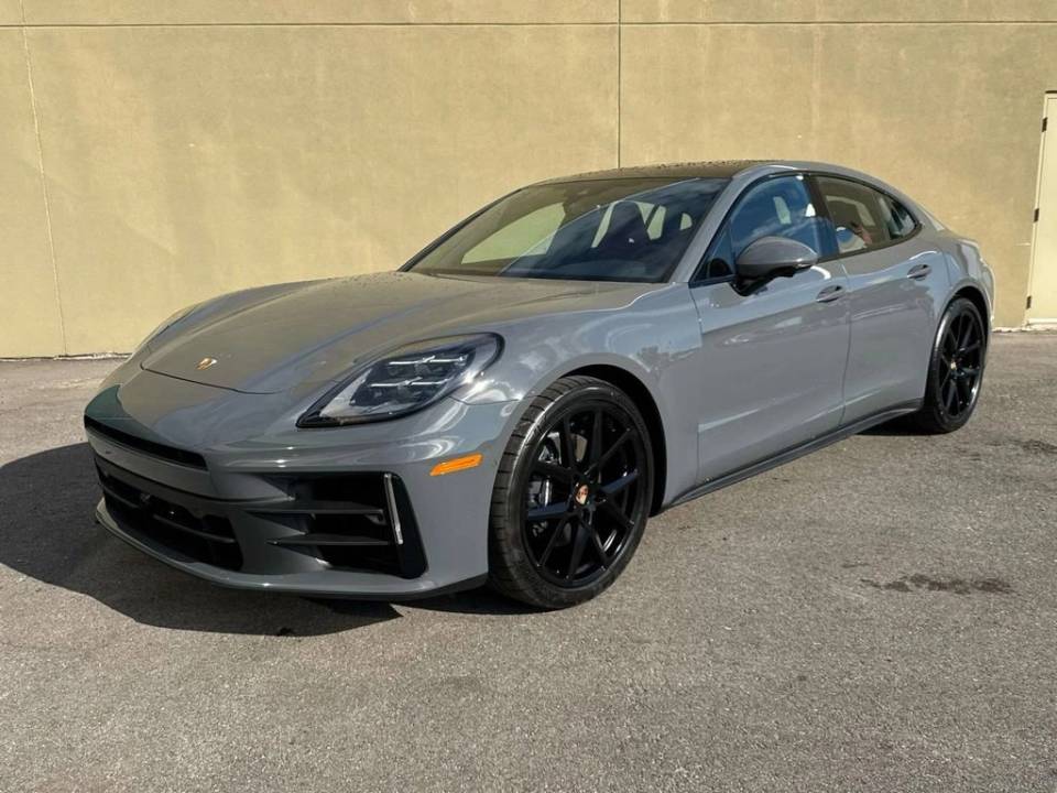 2026 Porsche Panamera