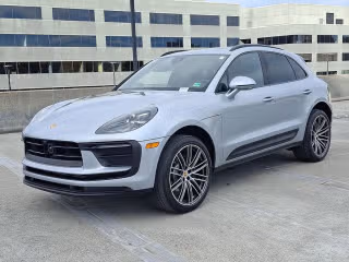 2026 Porsche Macan's photo