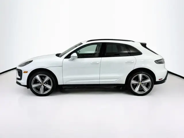 2025 Porsche Macan Base - Photo 14