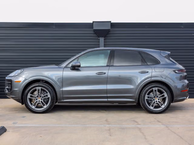 2026 Porsche Cayenne E-Hybrid - Photo 10