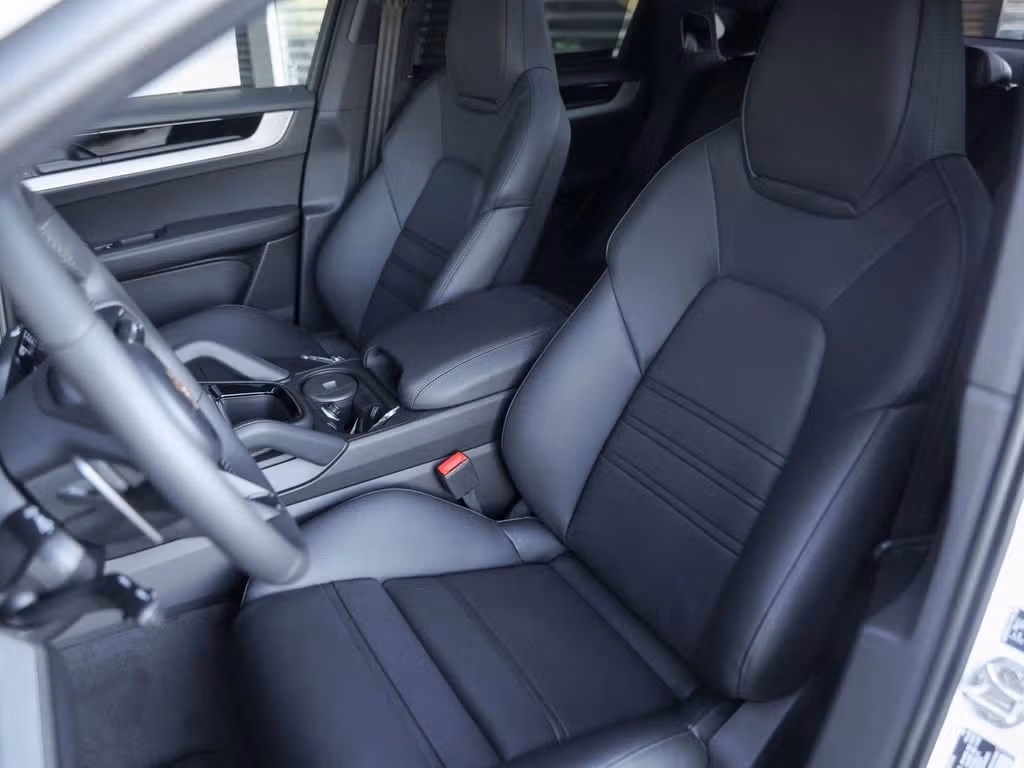 2026 Porsche Cayenne Coup E-Hybrid - Photo 36