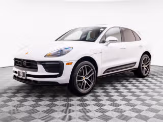 2026 Porsche Macan T's photo
