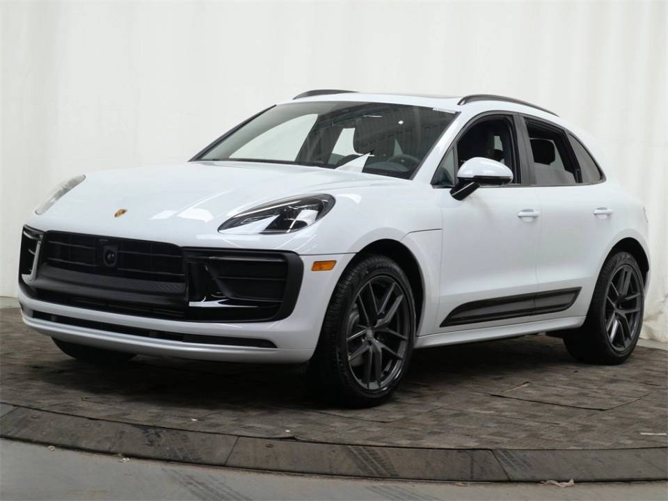 2026 Porsche Macan T