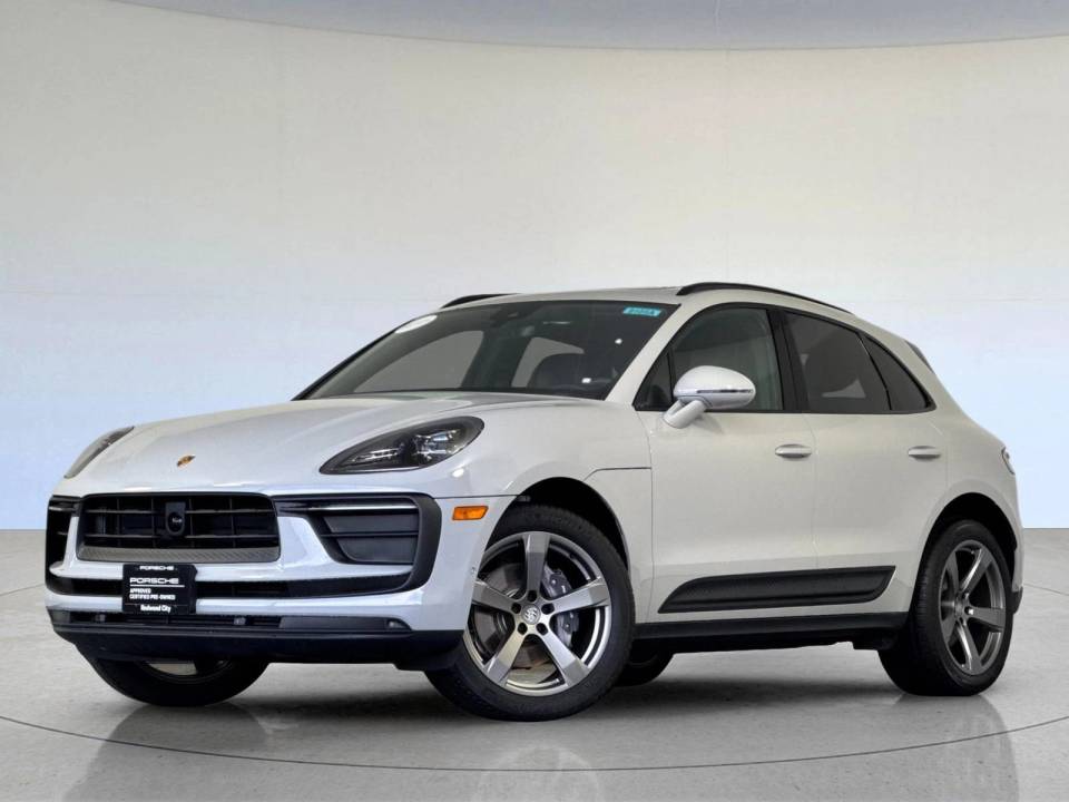 2025 Porsche Macan T