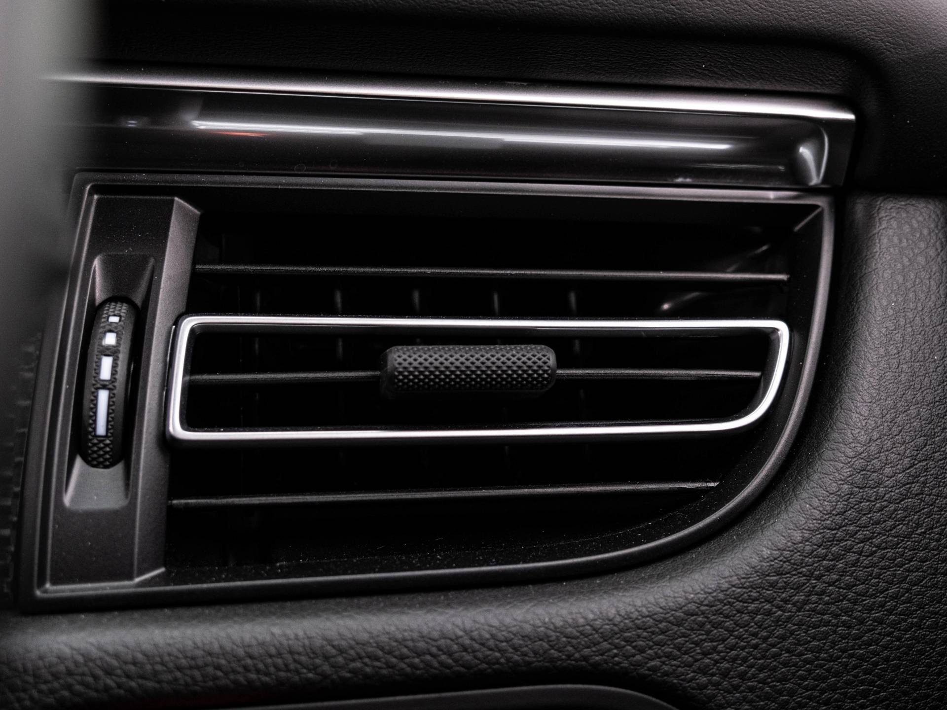 Macan GTS, photo 52 of 52