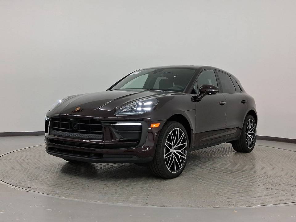 2025 Porsche Macan