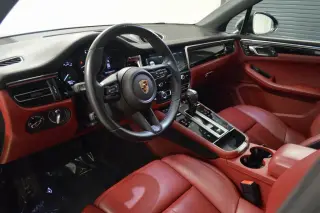 2025 Porsche Macan Base - Photo 29