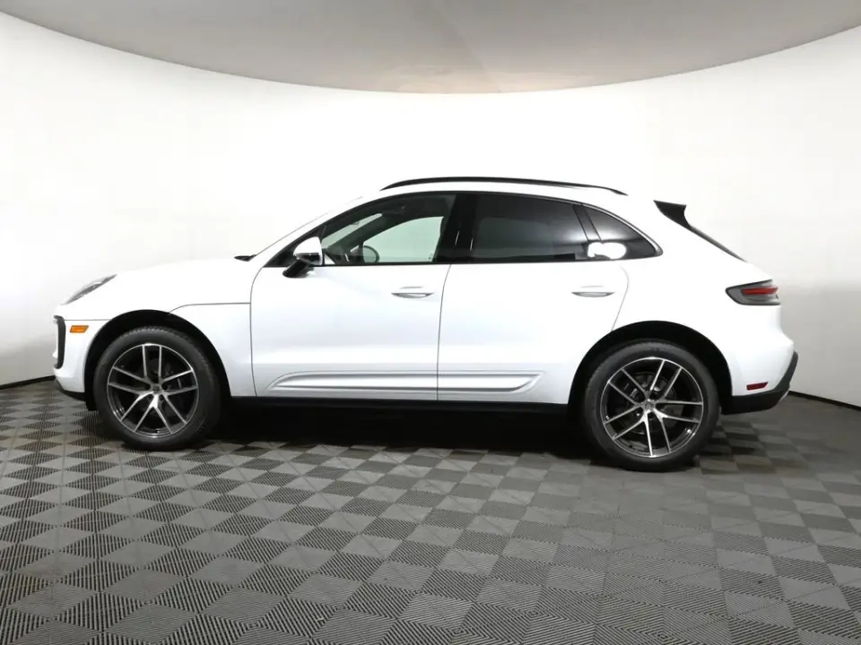 2026 Porsche Macan Base - Photo 15