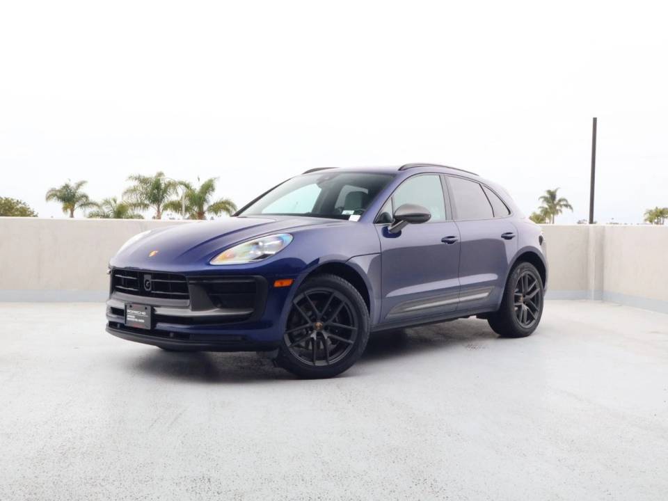 2023 Porsche Macan T