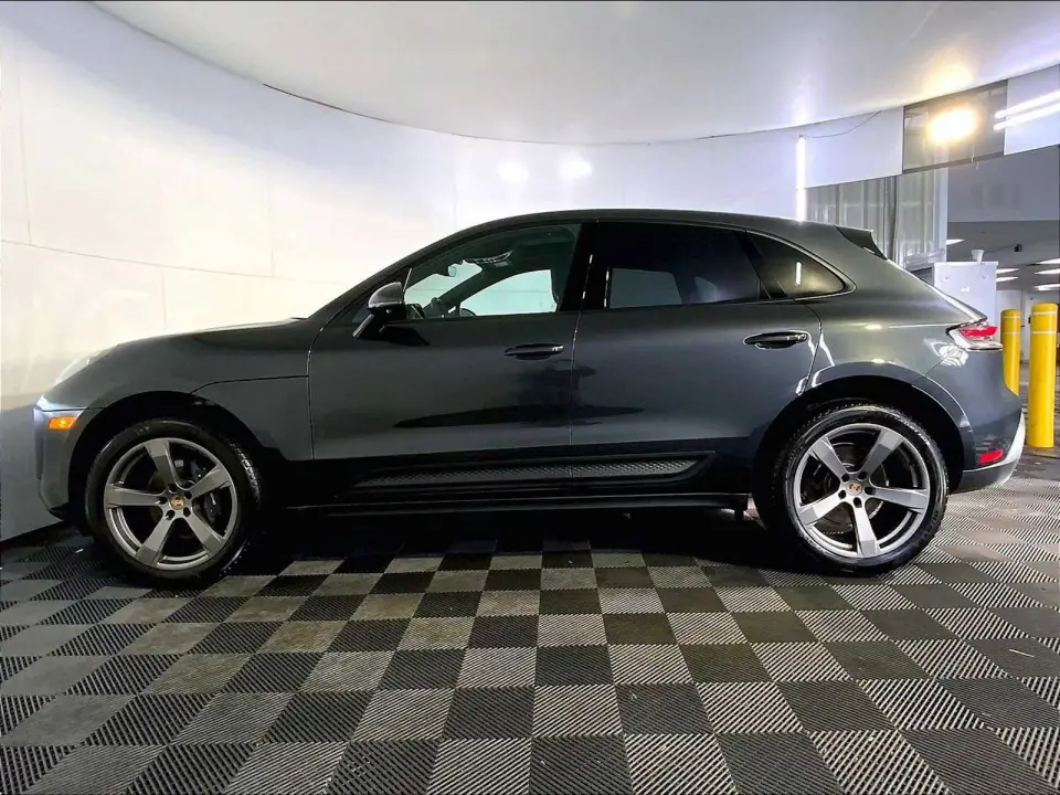 2025 Porsche Macan Base - Photo 15