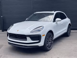 2025 Porsche Macan's photo