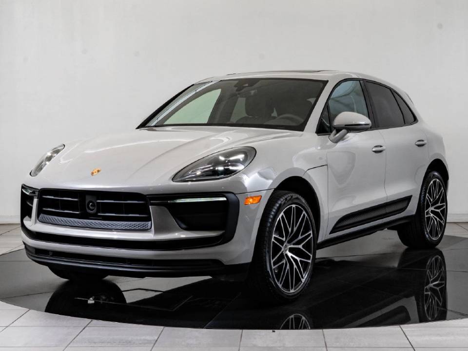 2026 Porsche Macan