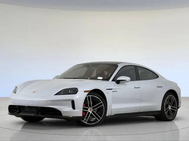 2026 Porsche Taycan GTS - Photo 6