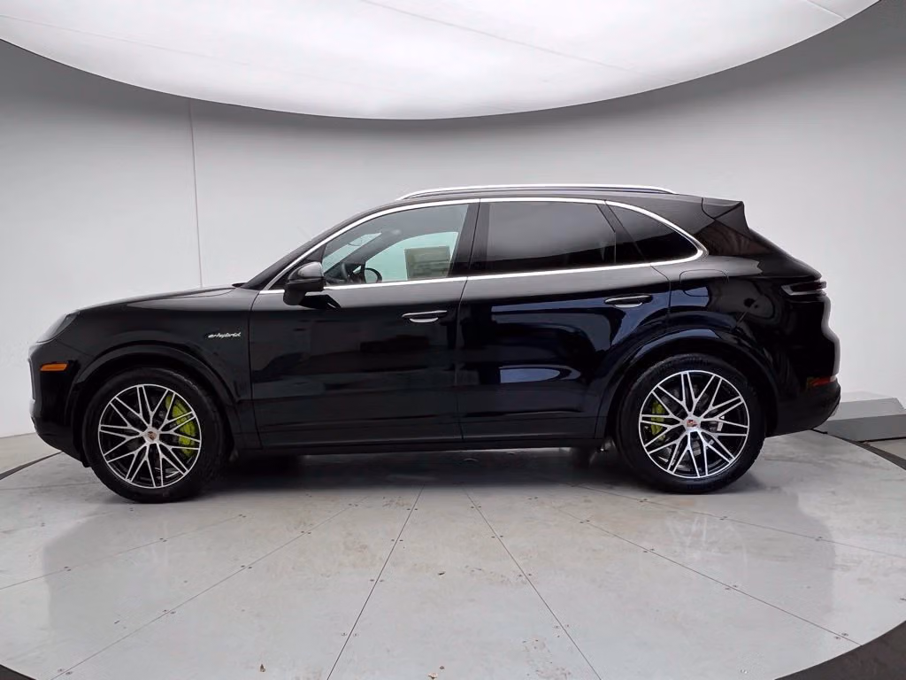 2026 Porsche Cayenne E-Hybrid - Photo 12