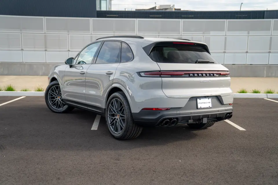 2026 Porsche Cayenne Base - Photo 23