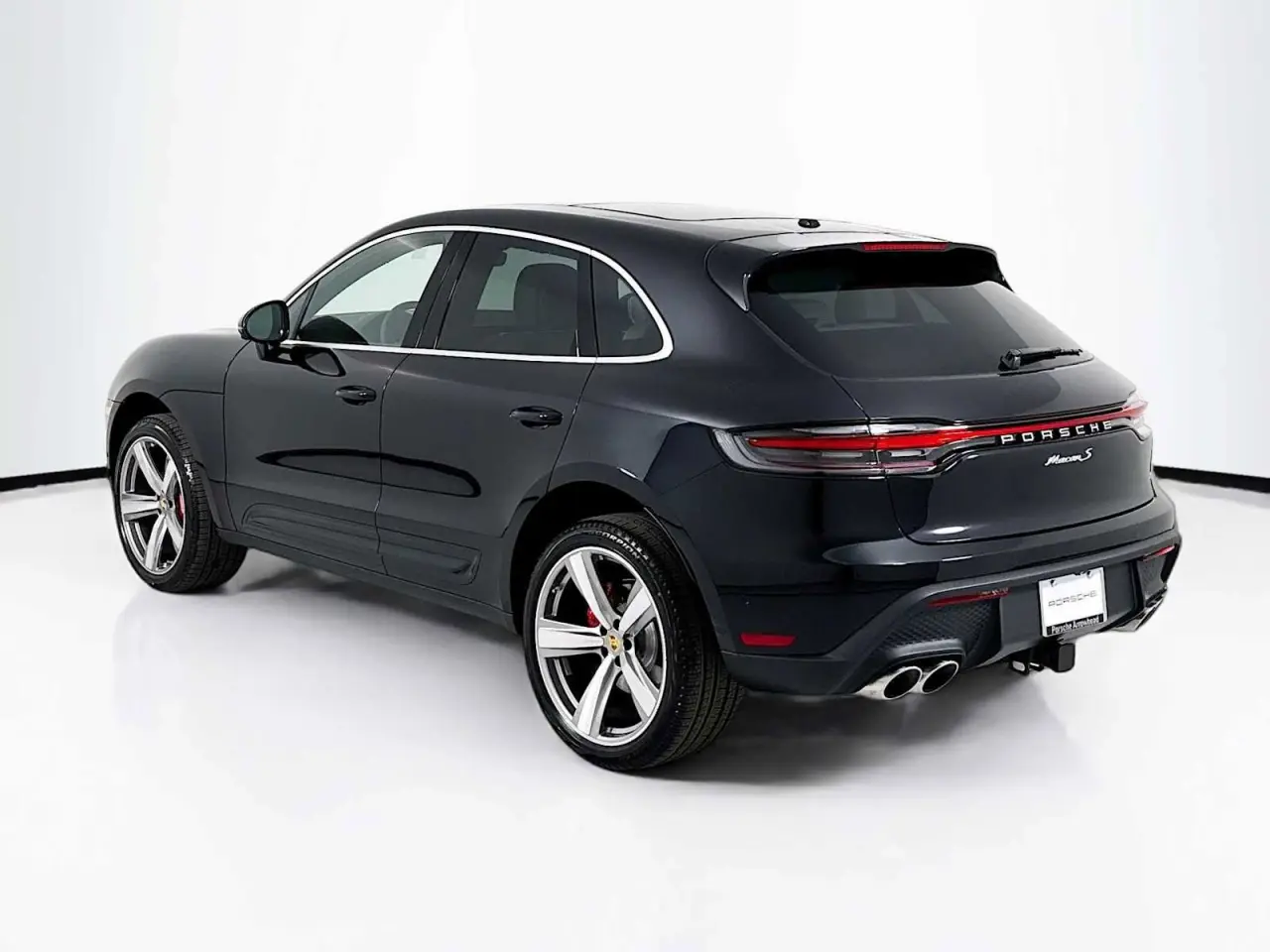 2026 Porsche Macan S - Photo 24