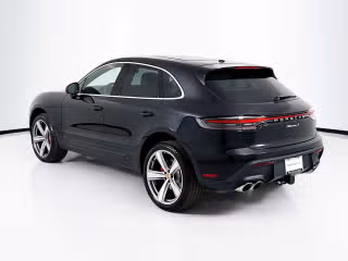 2026 Porsche Macan S - Photo 17
