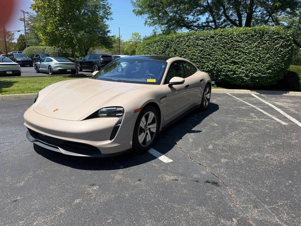 2023 Porsche Taycan