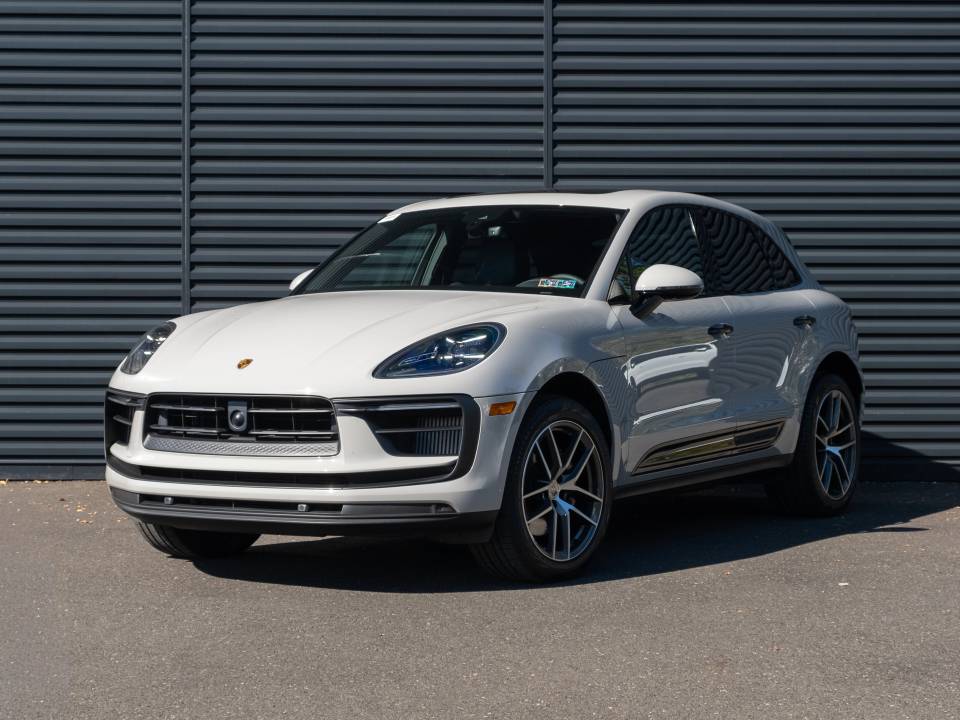2025 Porsche Macan S