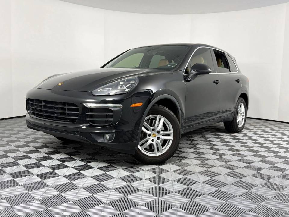 2016 Porsche Cayenne Base