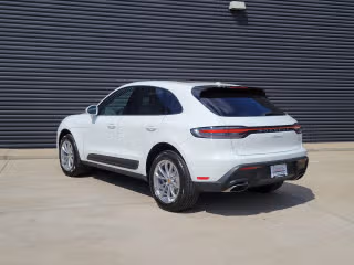 2026 Porsche Macan Base - Photo 17