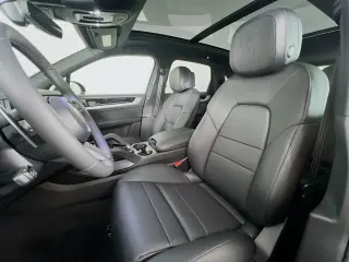 2026 Porsche Cayenne E-Hybrid - Photo 37