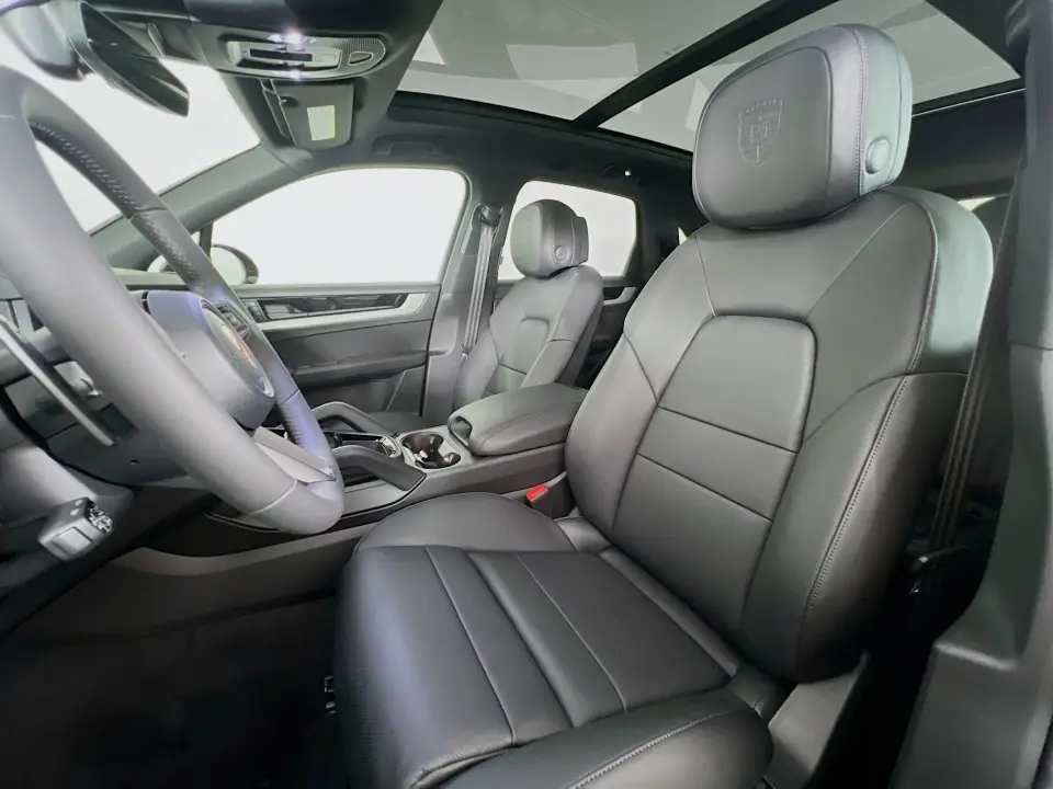 2026 Porsche Cayenne E-Hybrid - Photo 39