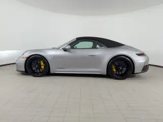 2026 Porsche 911 GTS - Photo 13