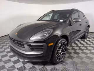 2026 Porsche Macan T's photo