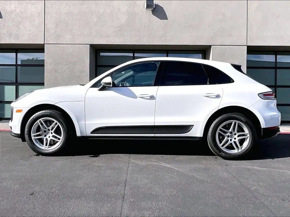 2021 Porsche Macan Base - Photo 15