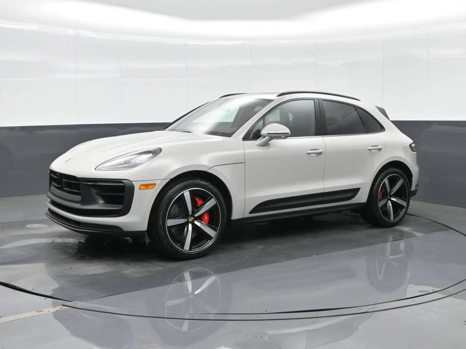 2026 Porsche Macan