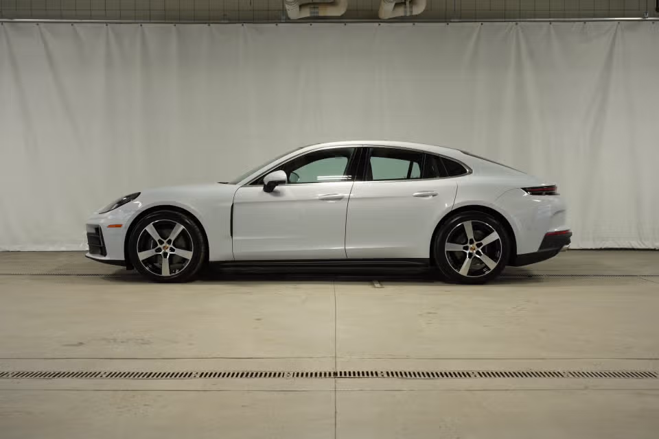 2025 Porsche Panamera Base - Photo 11