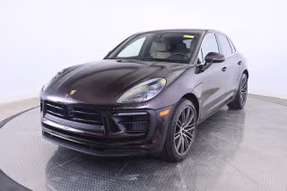 2023 Porsche Macan S's photo