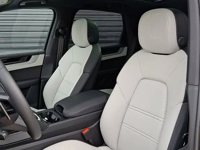 2026 Porsche Cayenne Base - Photo 39