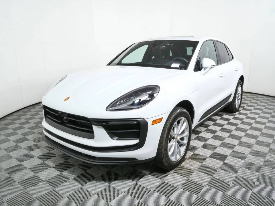 2026 Porsche Macan