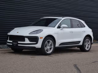 2025 Porsche Macan's photo