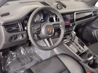 2026 Porsche Macan S - Photo 25