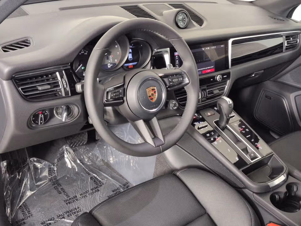 2026 Porsche Macan S - Photo 27