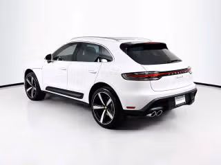 2026 Porsche Macan S - Photo 17