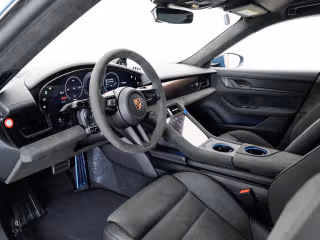 2025 Porsche Taycan GTS - Photo 25