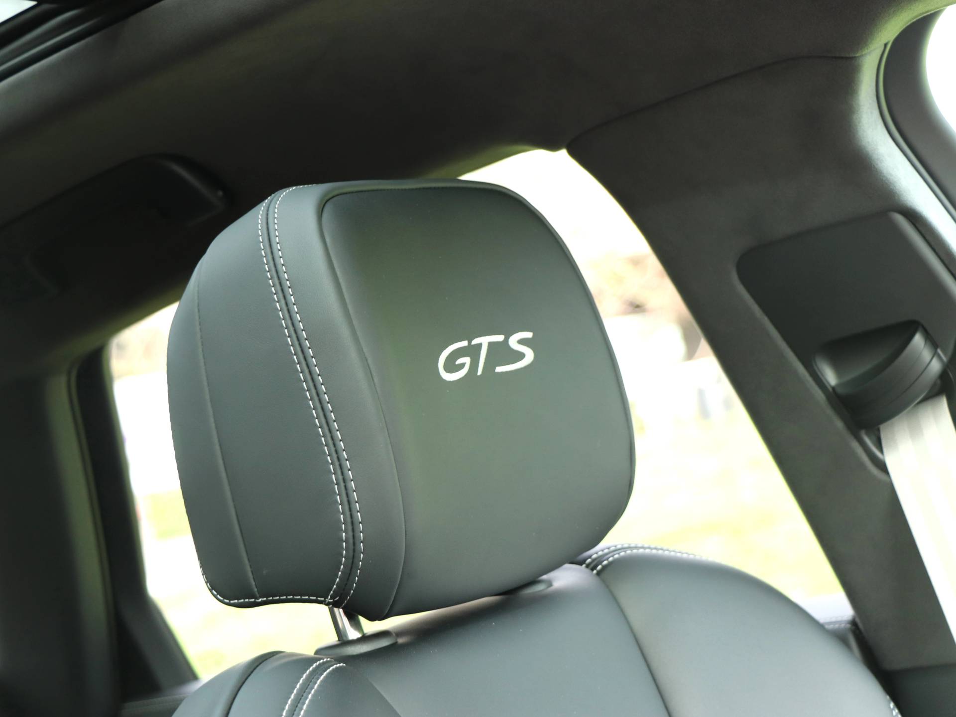 Macan GTS, photo 31 of 31