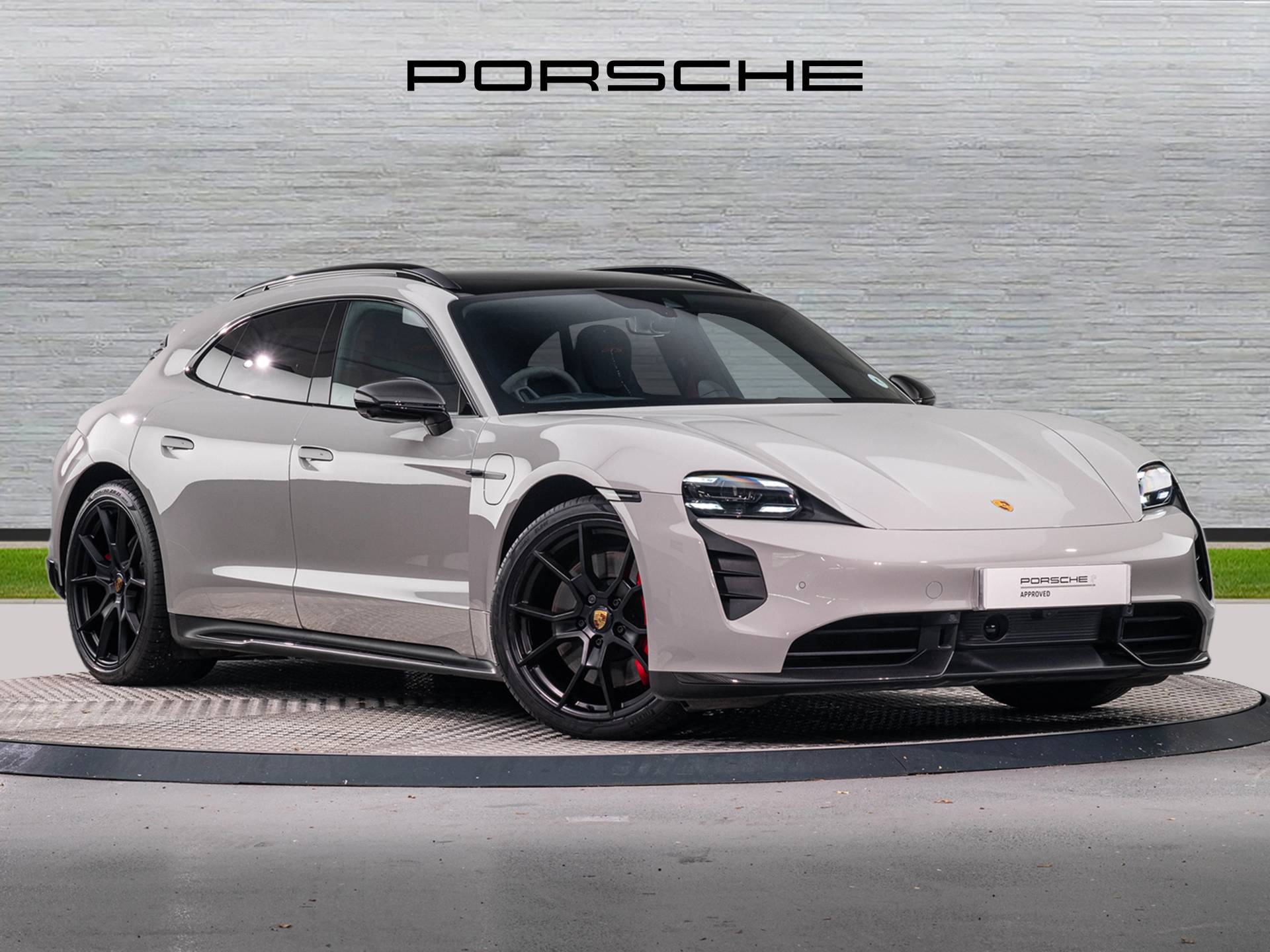 Taycan GTS Sport Turismo, photo 1 of 54