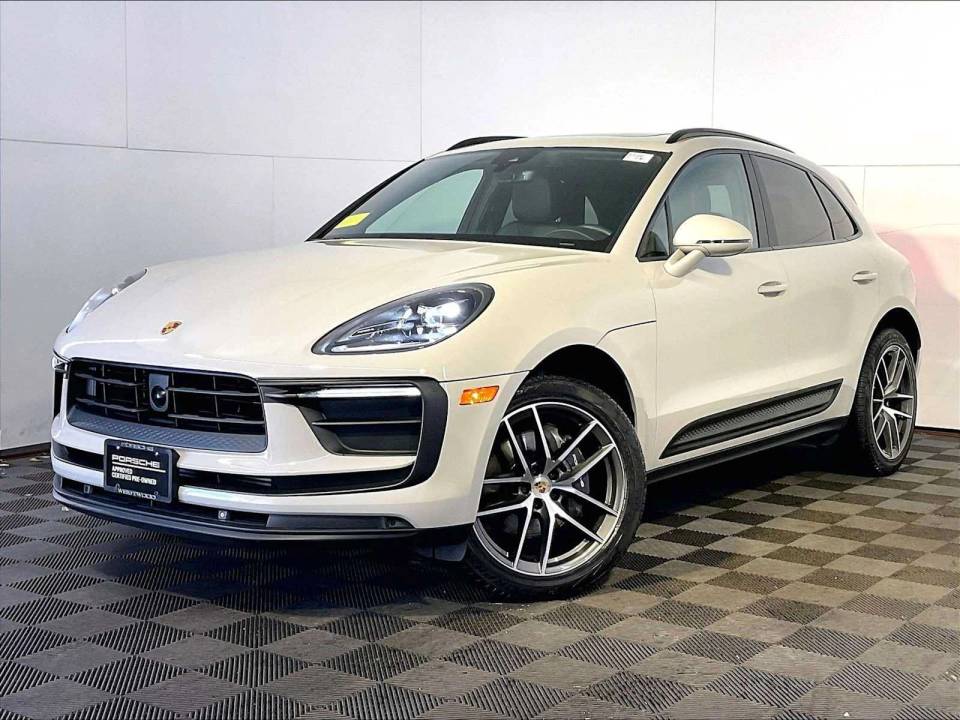 2023 Porsche Macan T