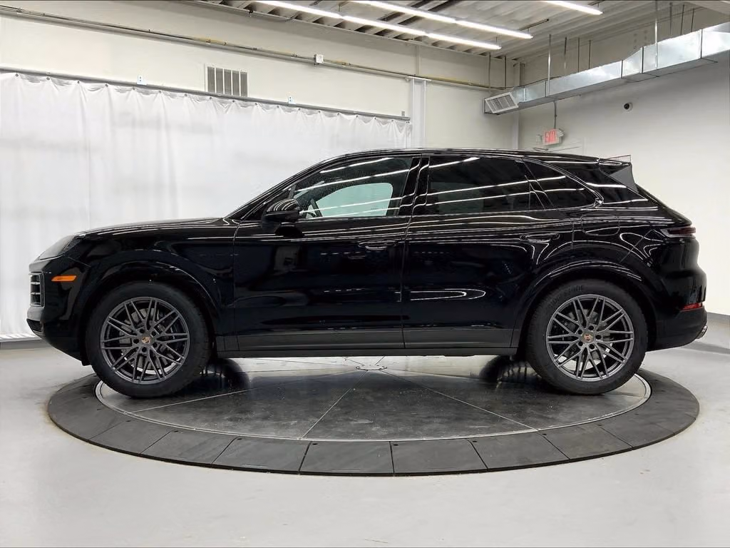 2026 Porsche Cayenne E-Hybrid - Photo 12