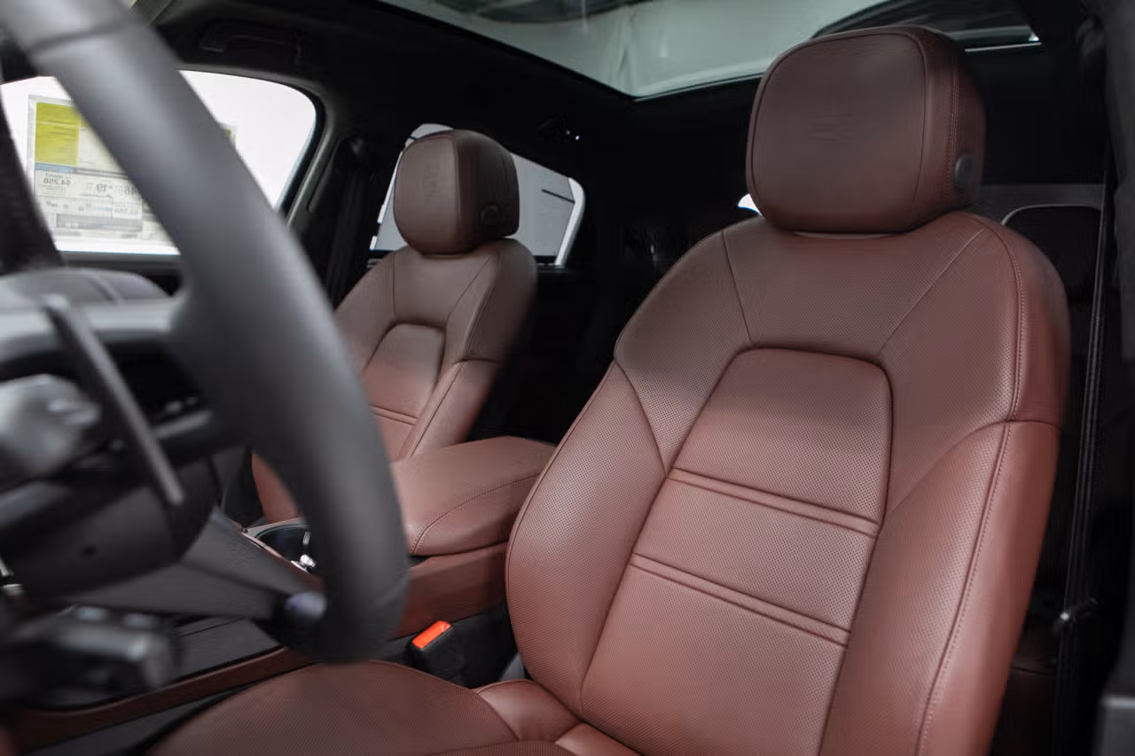 2026 Porsche Cayenne Coup Turbo E-Hybrid - Photo 36
