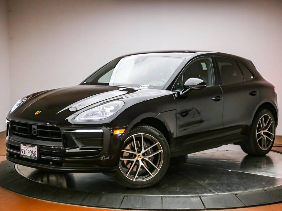 2026 Porsche Macan