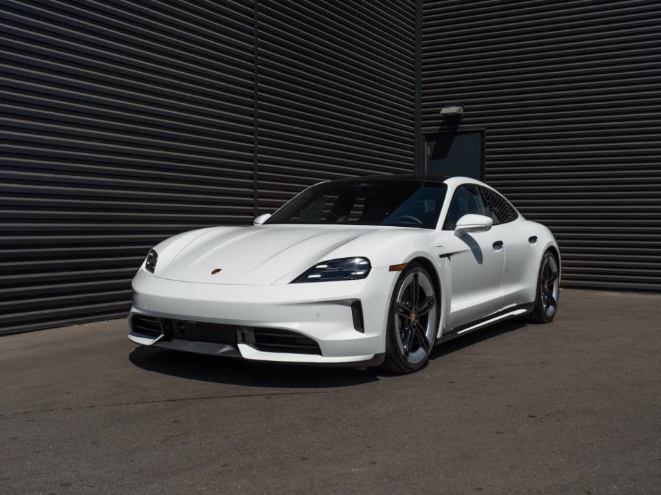 2026 Porsche Taycan