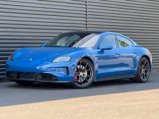 2026 Porsche Taycan GTS - Photo 9